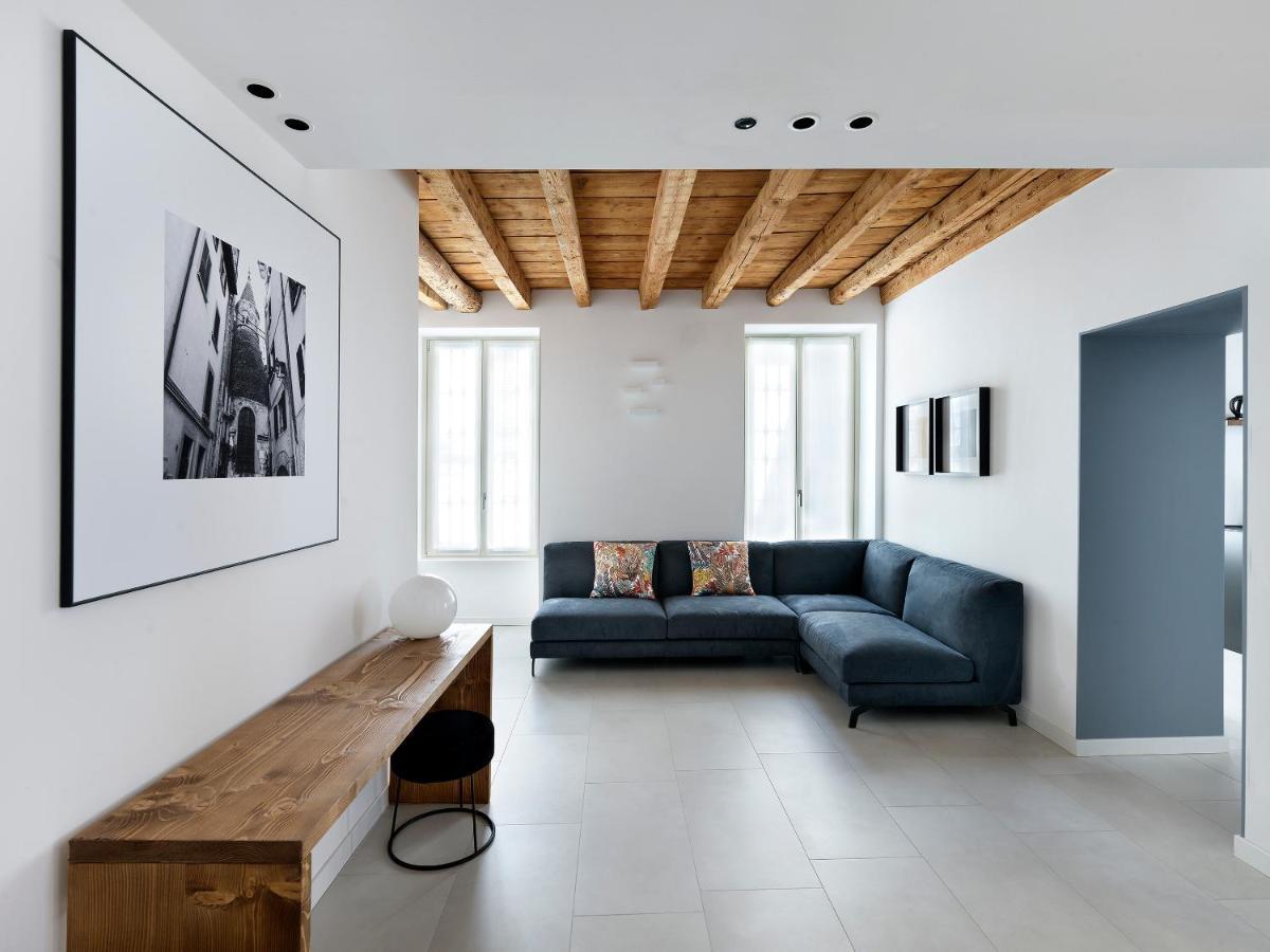 Sg9 City Apartments 布雷西亚 外观 照片