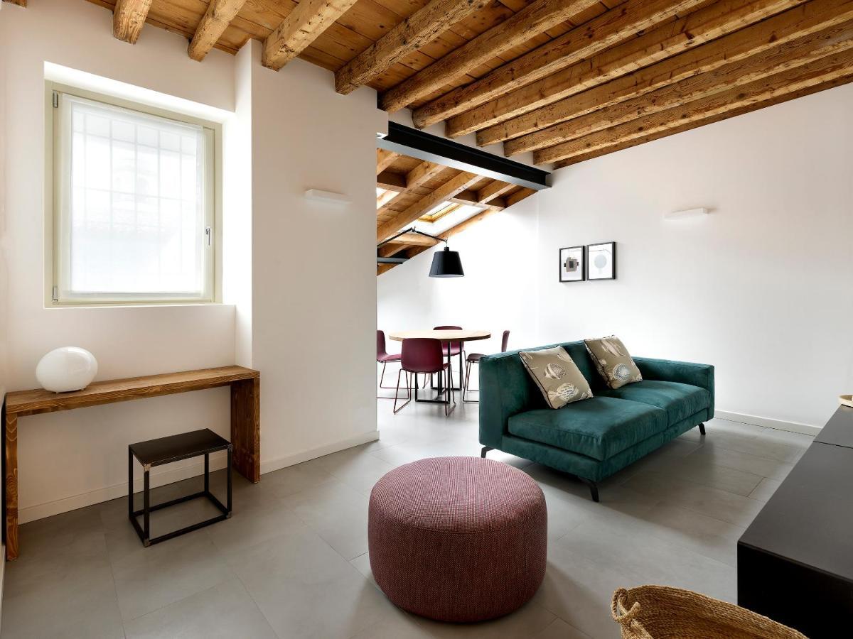 Sg9 City Apartments 布雷西亚 外观 照片
