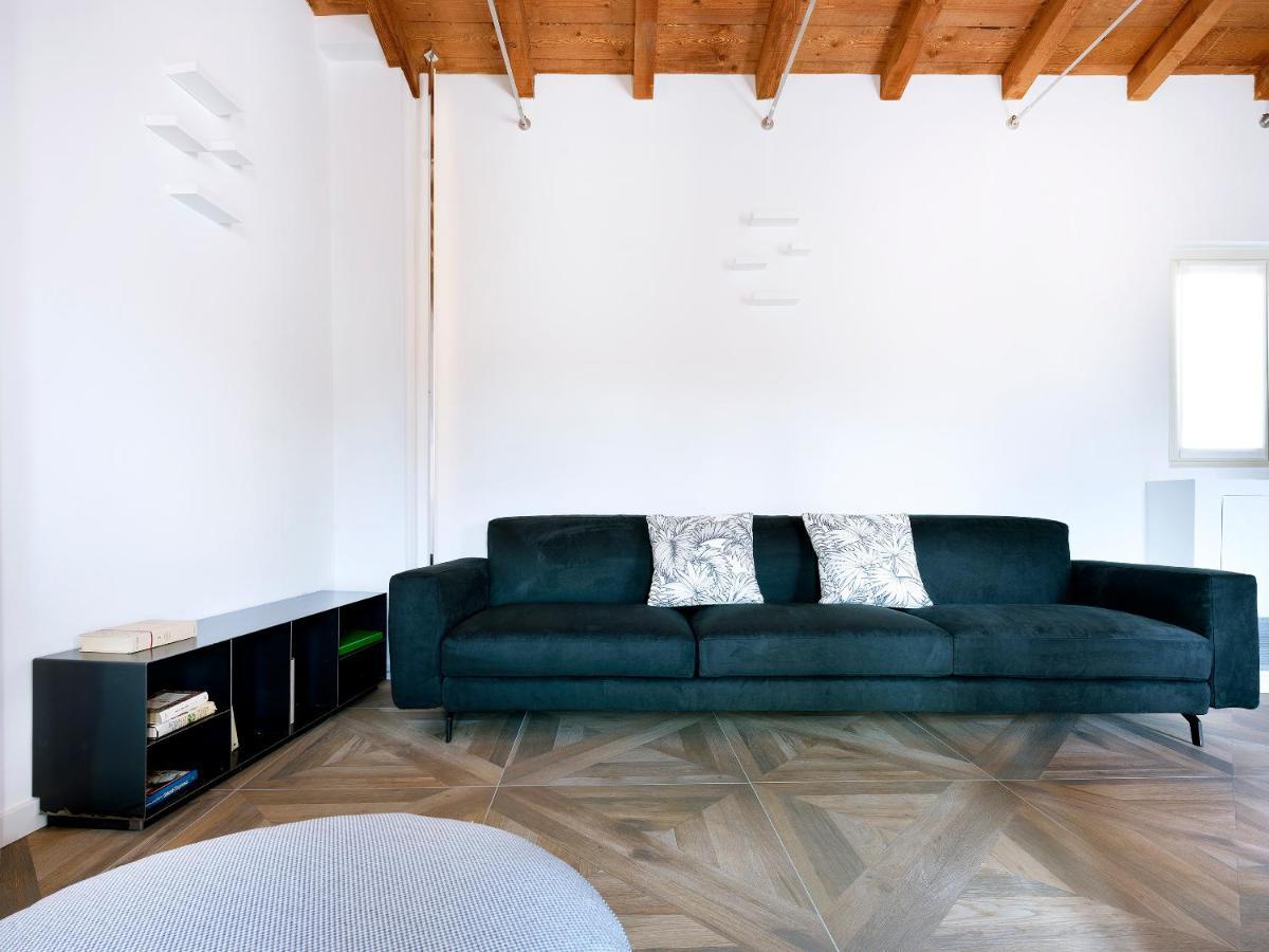 Sg9 City Apartments 布雷西亚 外观 照片